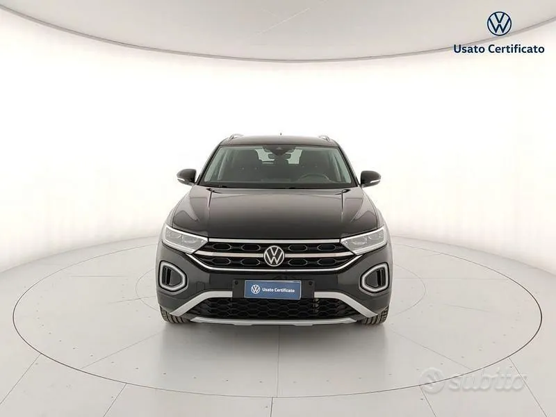 Volkswagen T-Roc 2023 photo 3