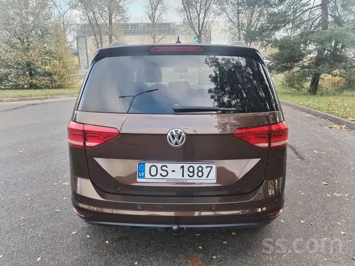 Volkswagen Touran 2015 photo 4