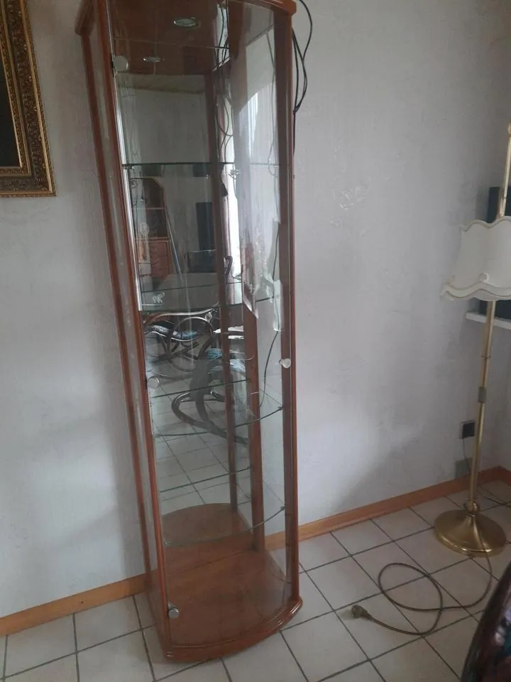 Model Glass Cabinet