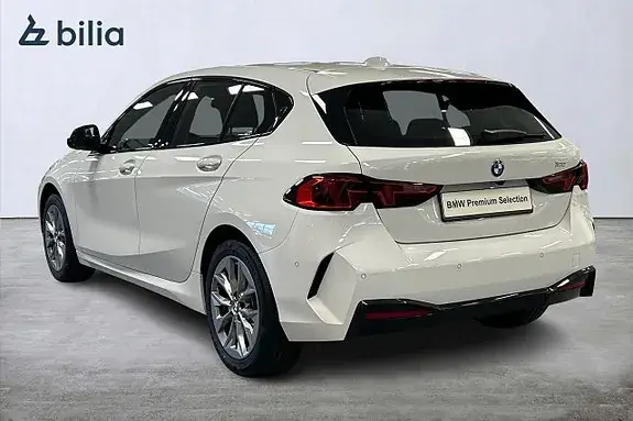 BMW 120 2026 photo 2