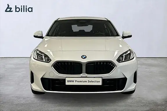 BMW 120 2026 photo 5