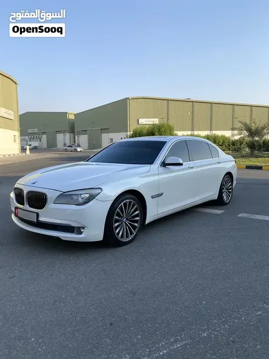 BMW 7 Series 2012 photo 3