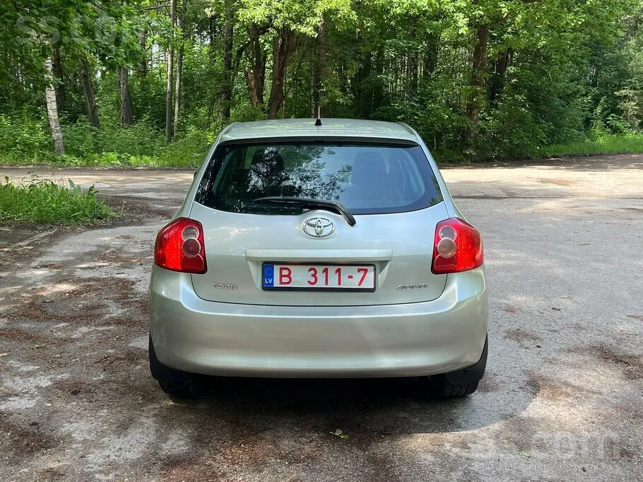 Toyota Auris 2007 photo 4