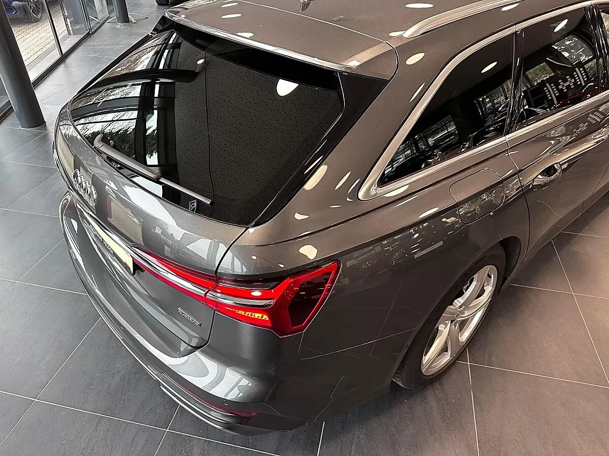 Audi A6 2022 photo 2