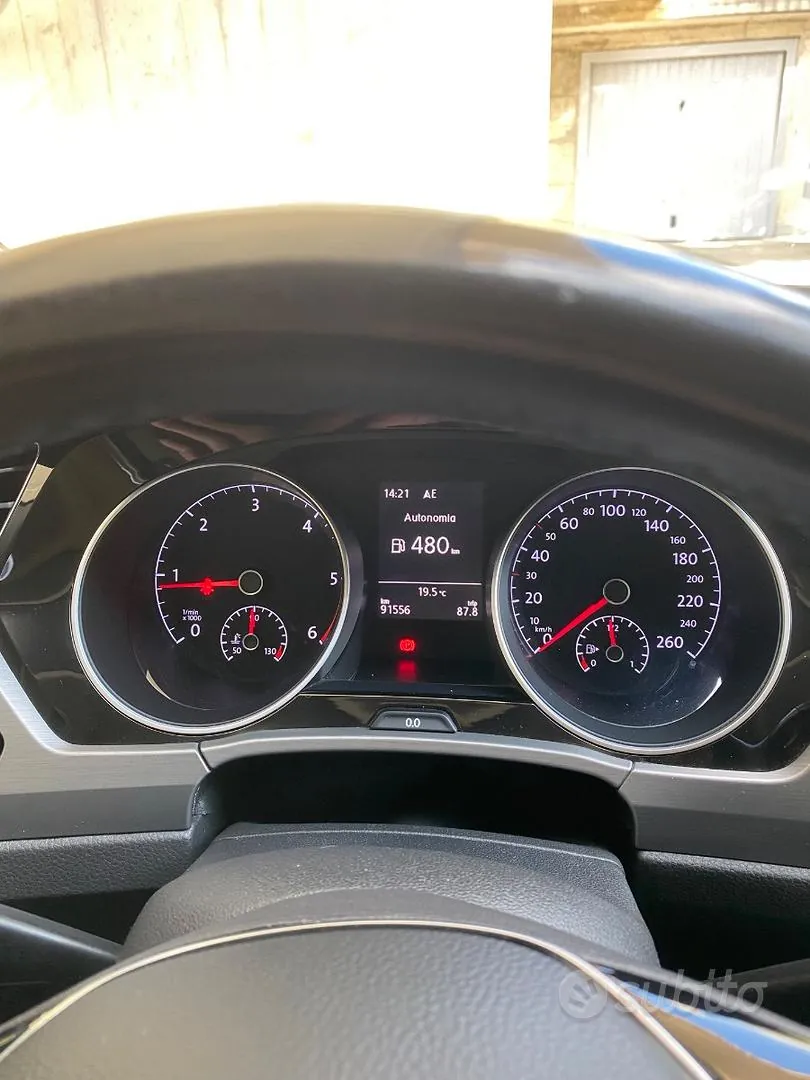 Volkswagen Touran 2017 photo 5