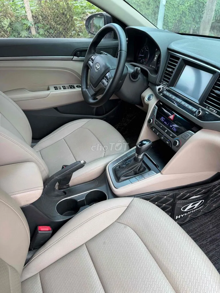 Hyundai Elantra 2019 photo 4