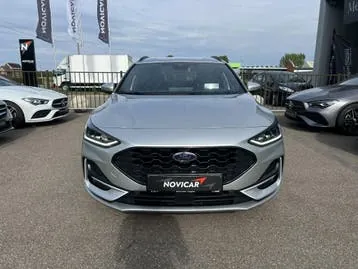 Ford Focus 2023 photo 2