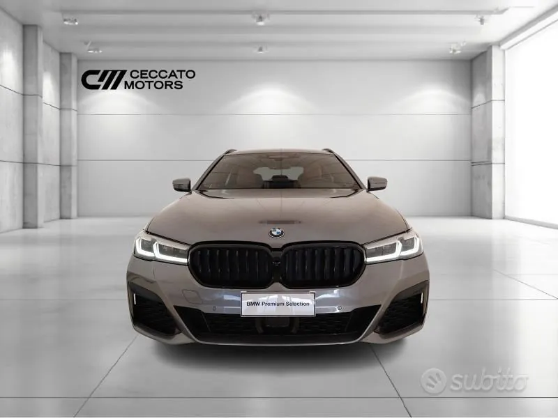 BMW 5 Series 2023 photo 2
