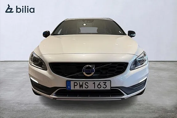 Volvo V60 Cross Country 2017 photo 2