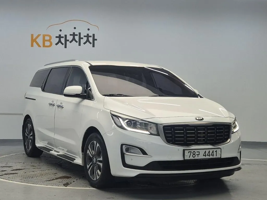 Kia Carnival 2019 photo 4