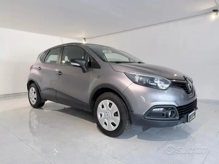 Renault Captur 2014 photo 2
