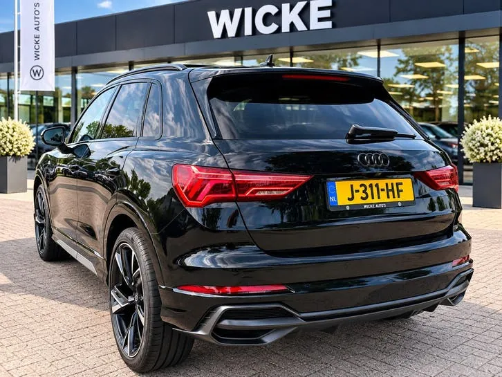 Audi Q3 2019 photo 3