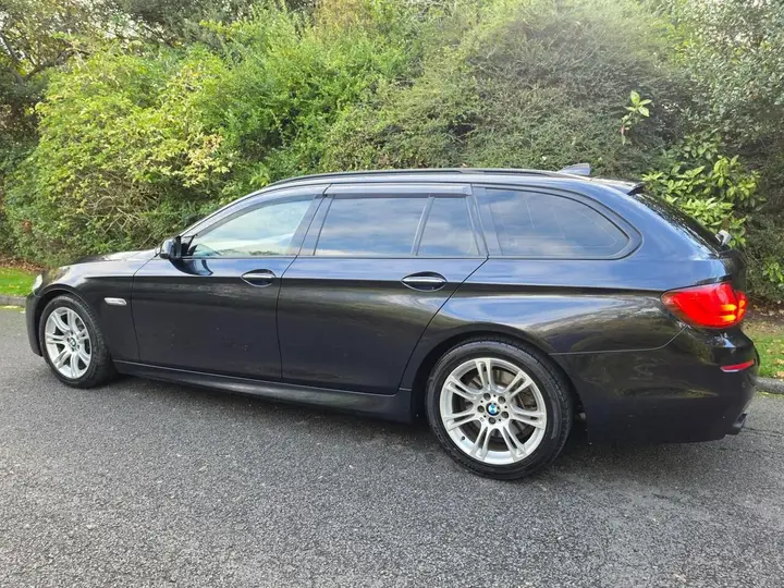 BMW 5 Series 2011 photo 4