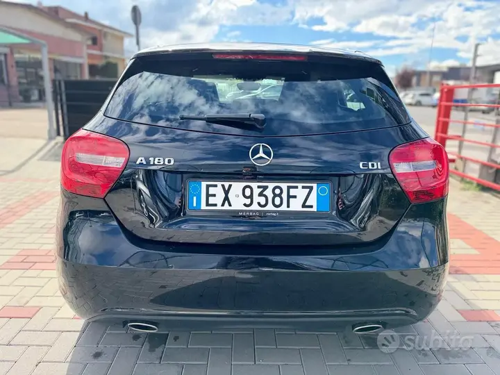 Mercedes-Benz A 180 2014 photo 5