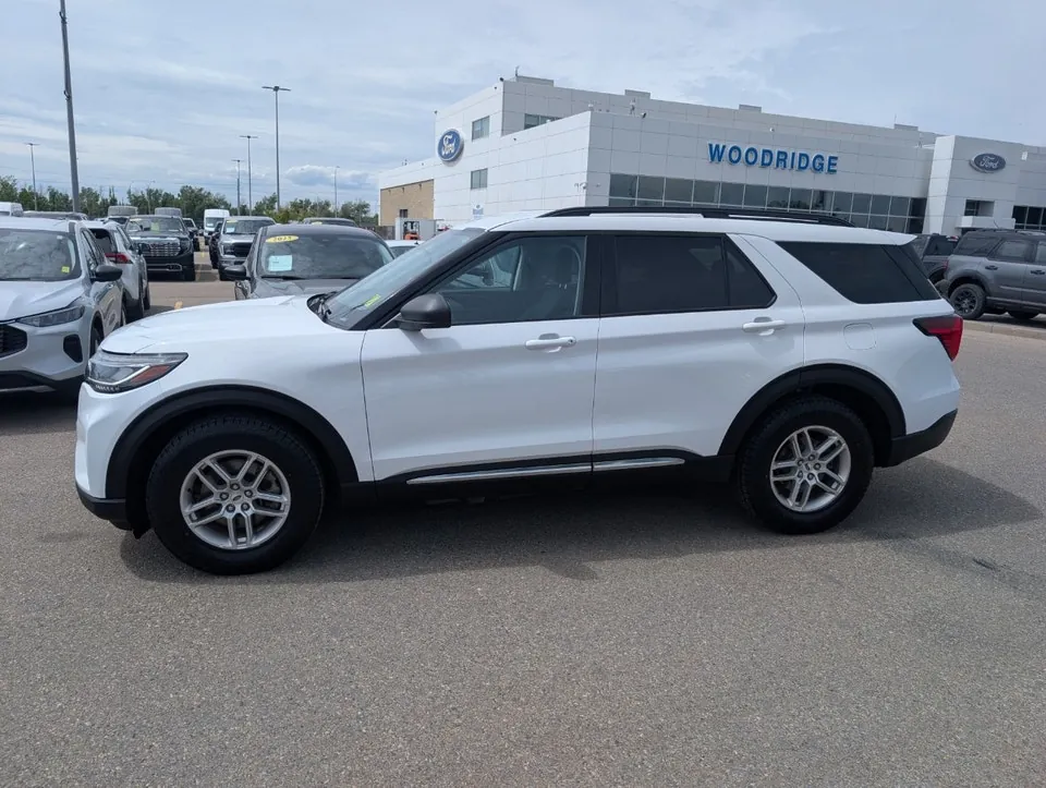 Ford Explorer 2025 photo 4