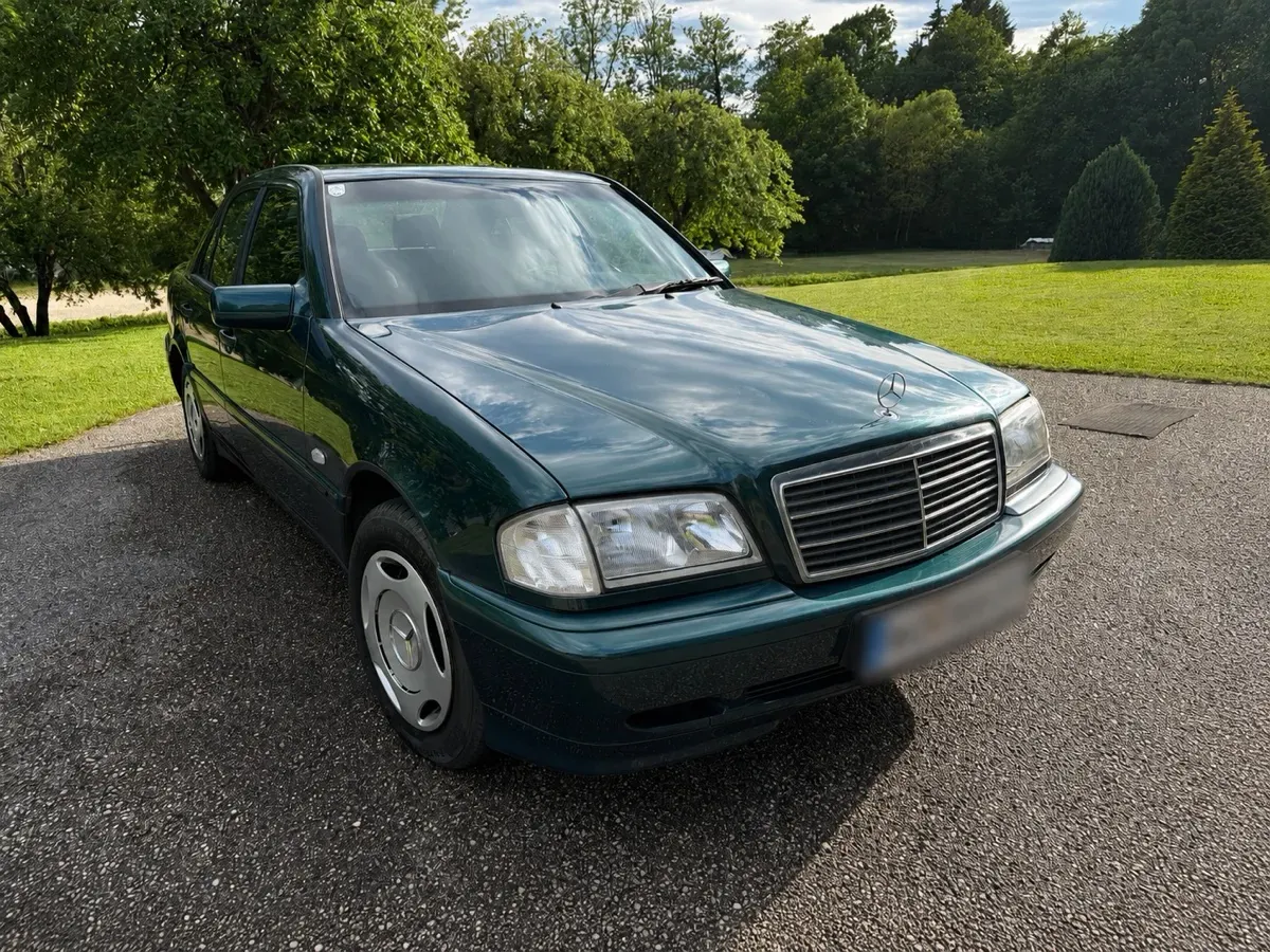Mercedes-Benz C-Class 1997 photo 2