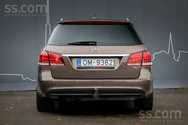 Mercedes-Benz E300 2013 photo 5