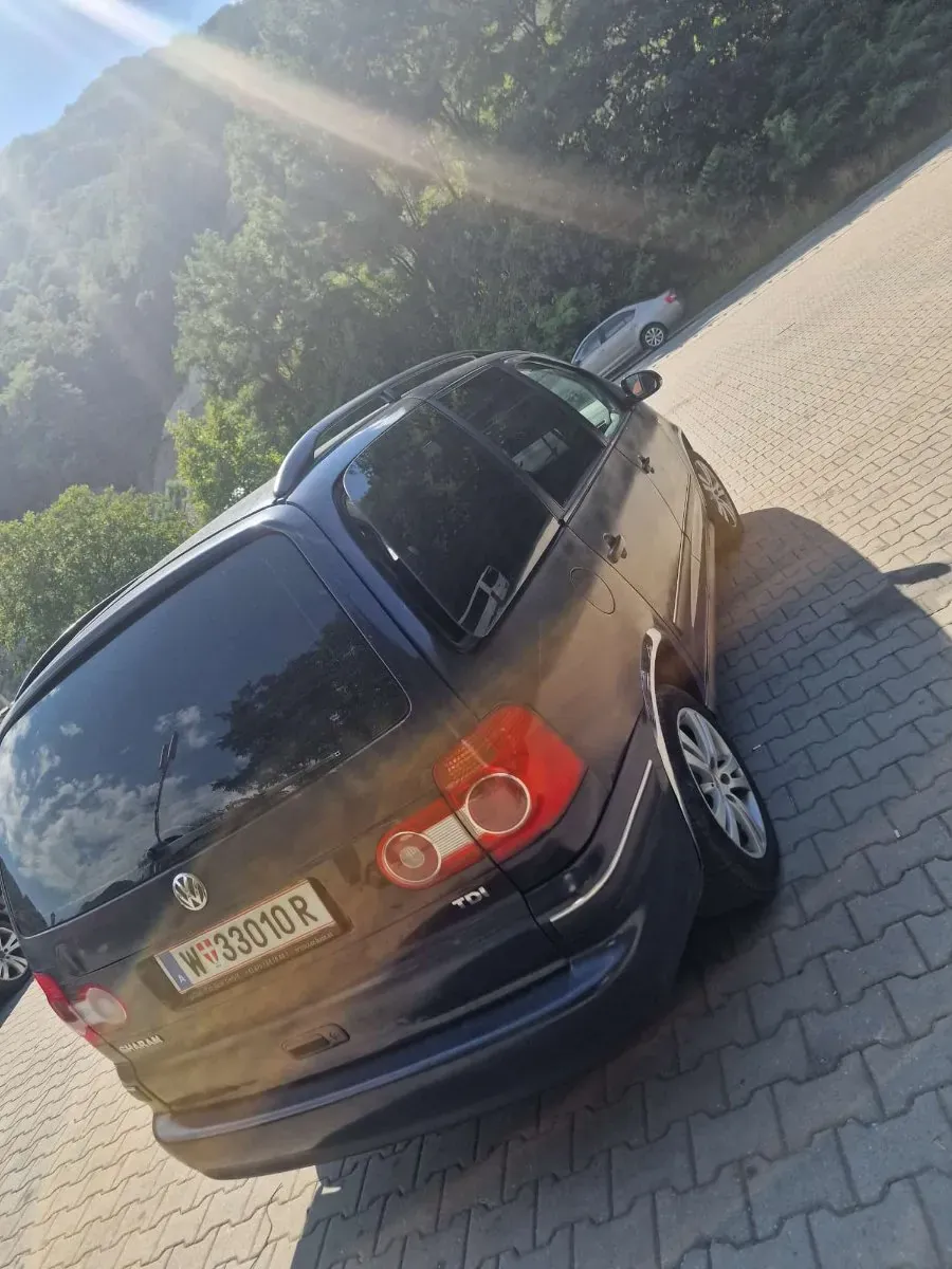 Volkswagen Sharan 2003 photo 2