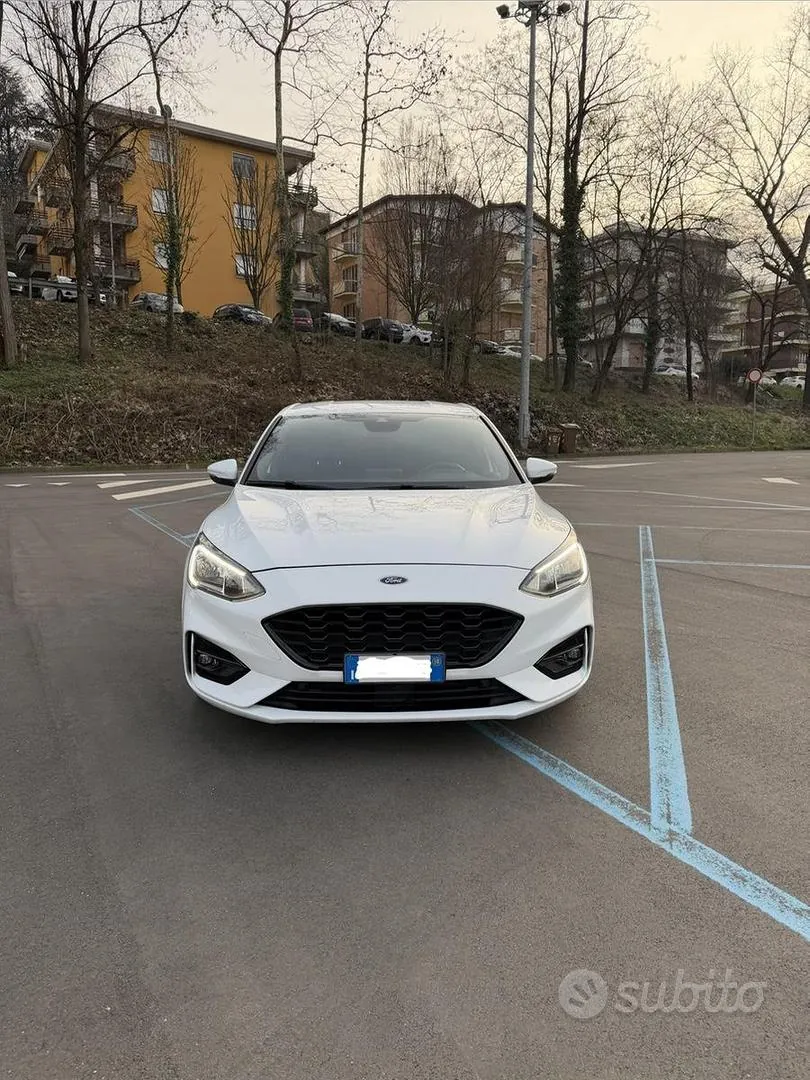 Ford Focus 2019 photo 2