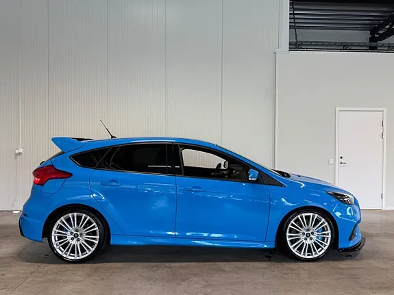 Ford Focus 2017 photo 2