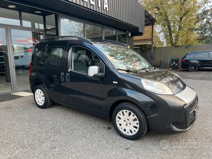 Peugeot Bipper 2011 photo 2