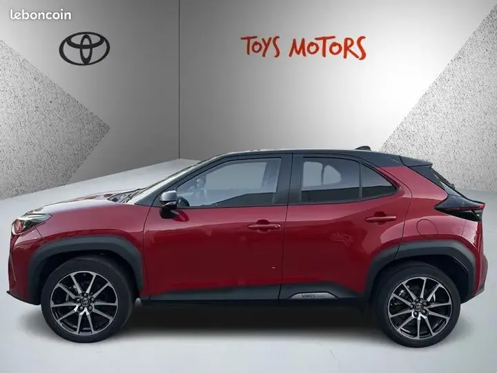 Toyota Yaris Cross 2023 photo 2