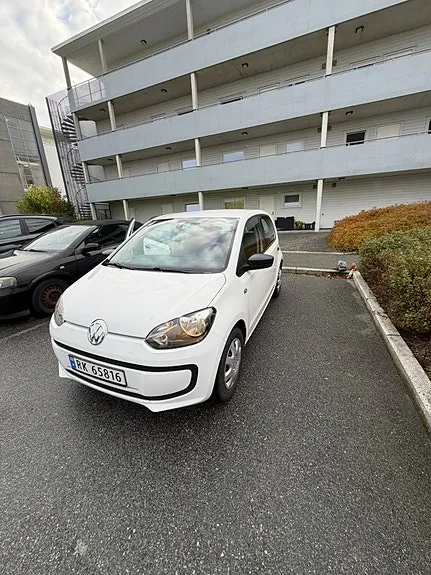 Volkswagen Up 2014 photo 2