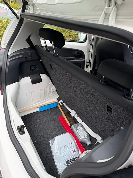 Volkswagen Up 2014 photo 5