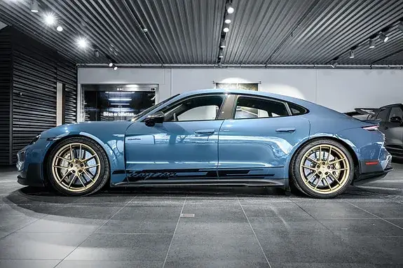 Porsche Taycan 2025 photo 3