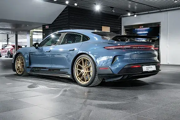 Porsche Taycan 2025 photo 4