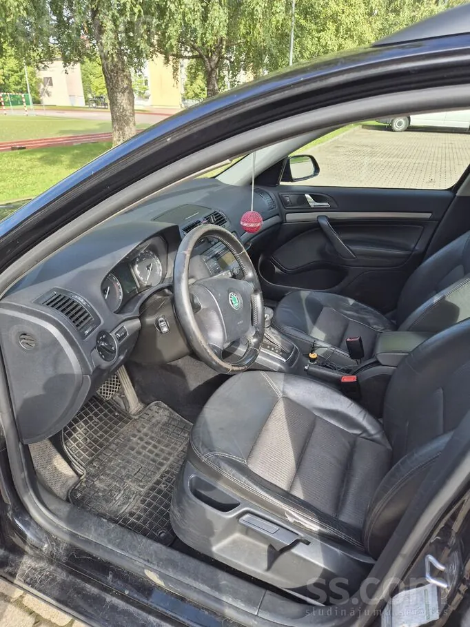 Skoda Octavia 2006 photo 5