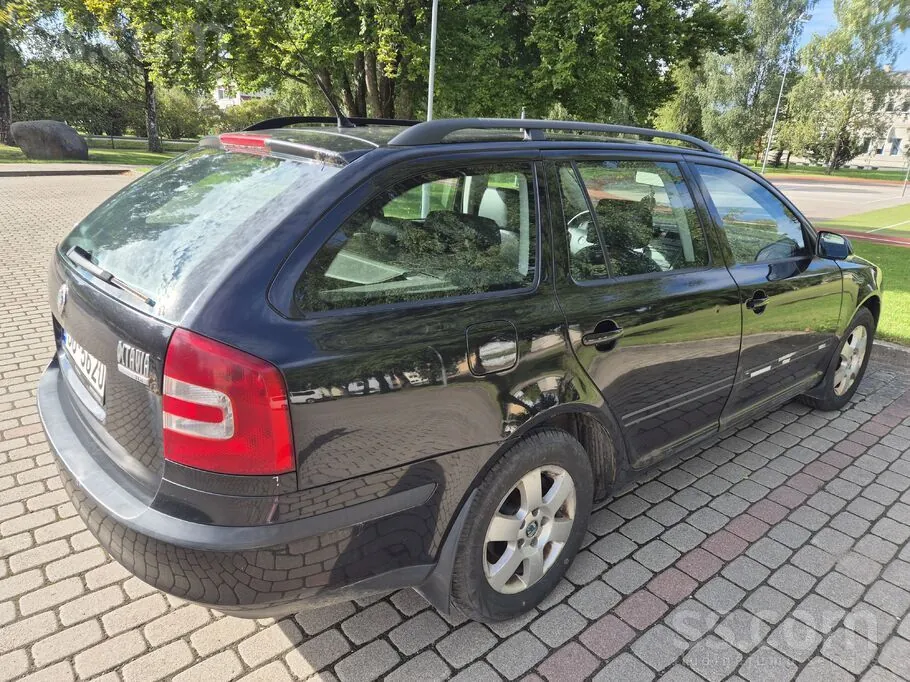 Skoda Octavia 2006 photo 2