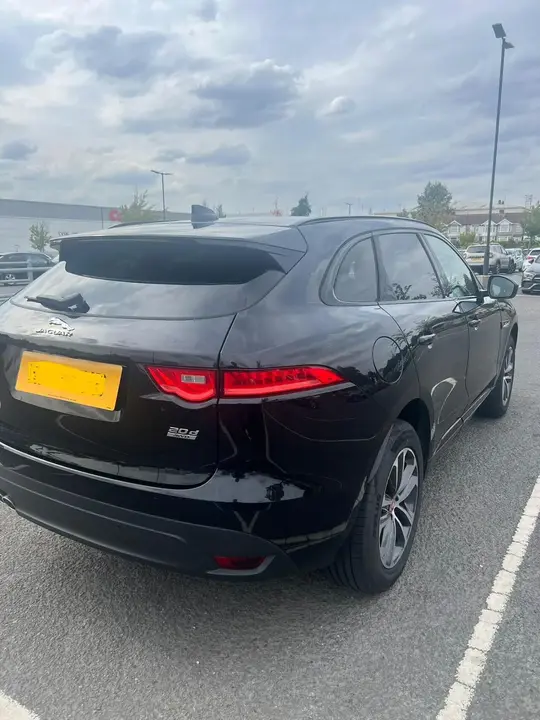 Jaguar F-Pace 2017 photo 5