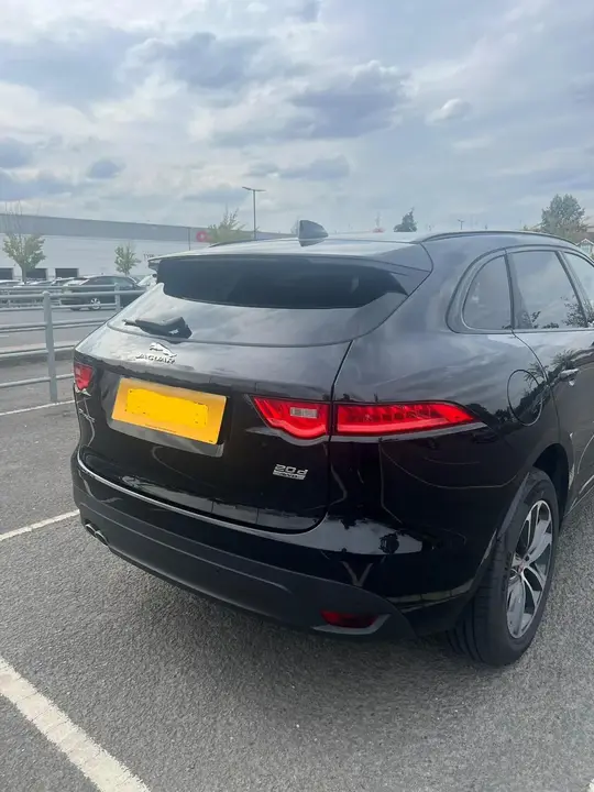 Jaguar F-Pace 2017 photo 3