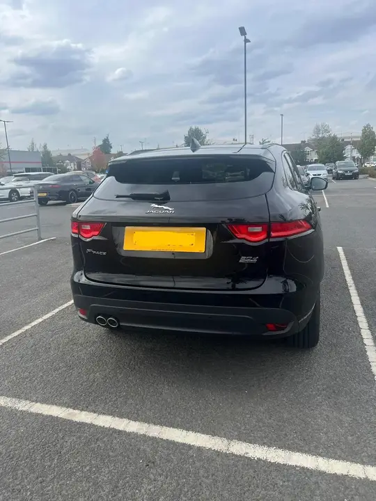 Jaguar F-Pace 2017 photo 4