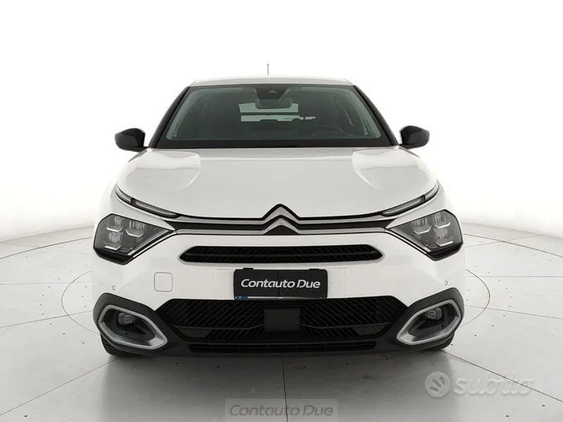 Citroen C4 2023 photo 2