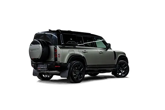 Land Rover Defender 110 2023 photo 2