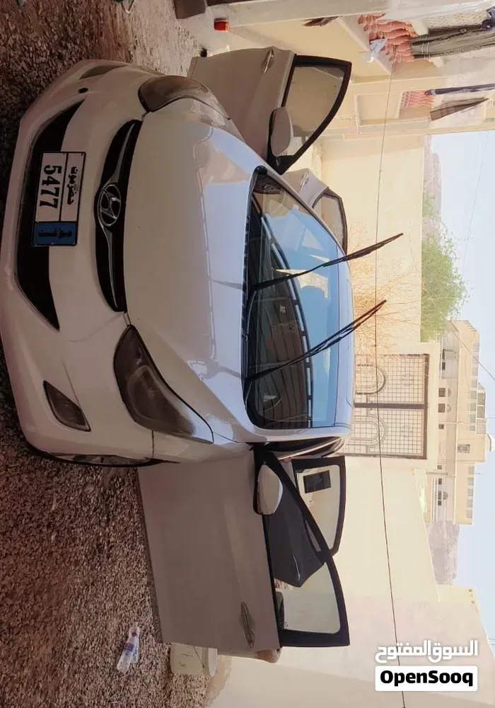 Hyundai Elantra 2013 photo 4