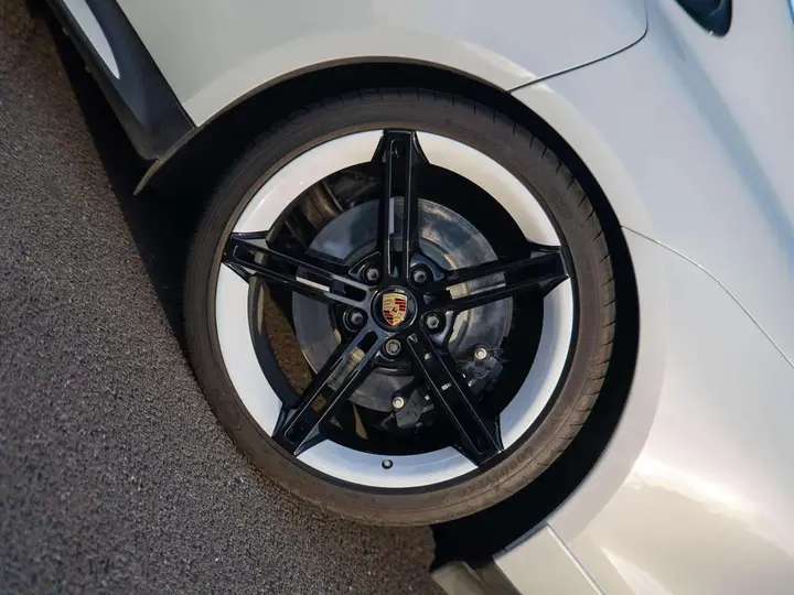 Porsche Taycan 2022 photo 4