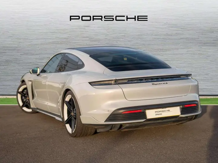 Porsche Taycan 2022 photo 2