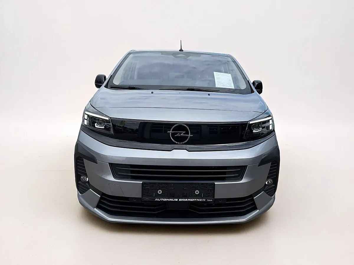 Opel Zafira 2026 photo 2