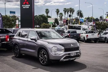Mitsubishi Outlander 2024 photo 5