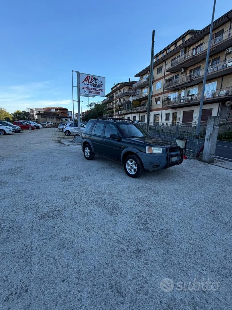 Land Rover Freelander 2003 photo 3