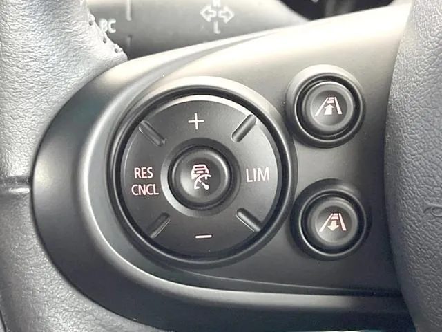 Mini Crossover 2020 photo 4