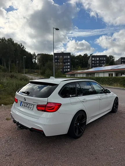 BMW 320I 2019 photo 3