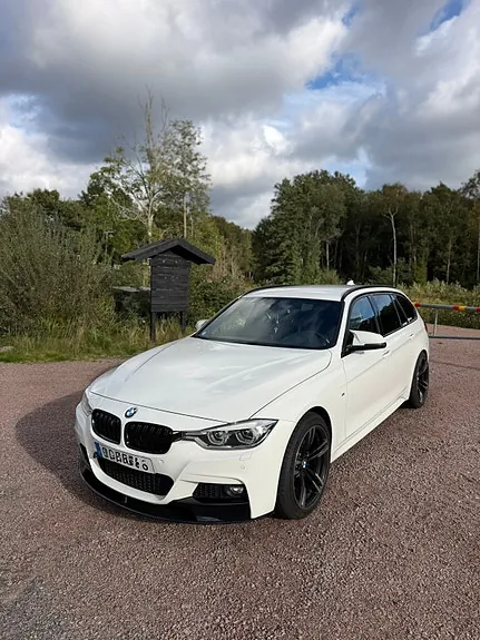 BMW 320I