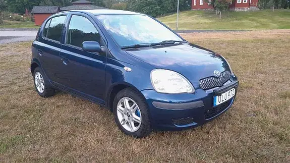 Toyota Yaris 2003 photo 3