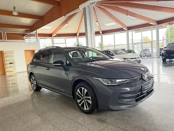 Volkswagen Golf Viii 2026 photo 3