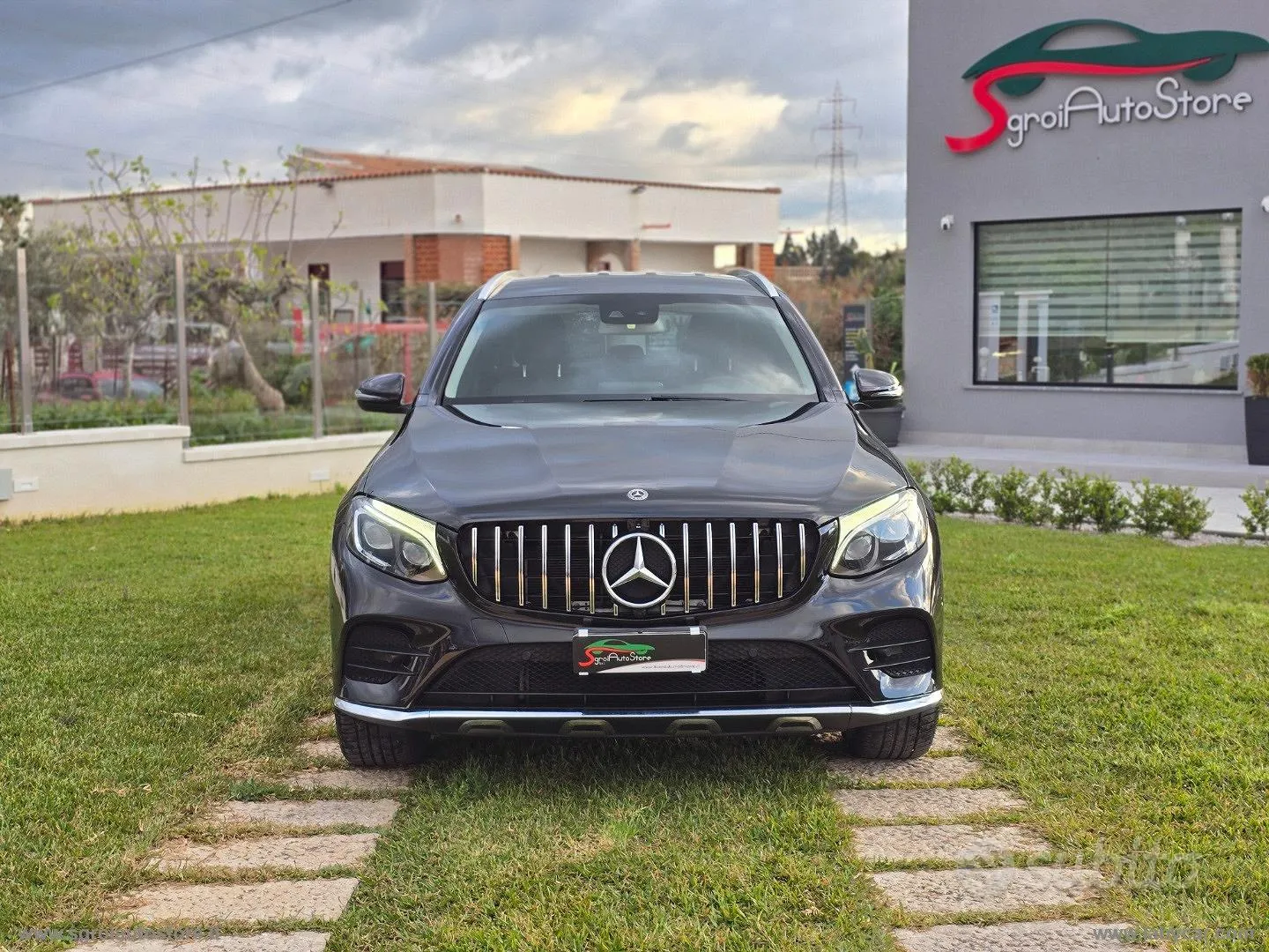 Mercedes-Benz Glc 2018 photo 2