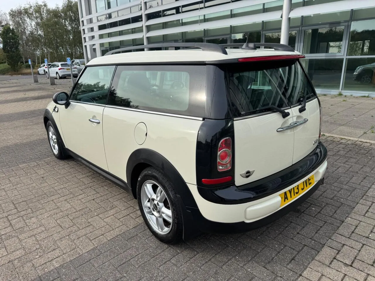 Mini Clubman 2013 photo 5